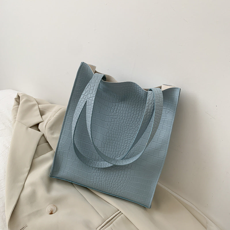 One-shoulder large capacity tote bag