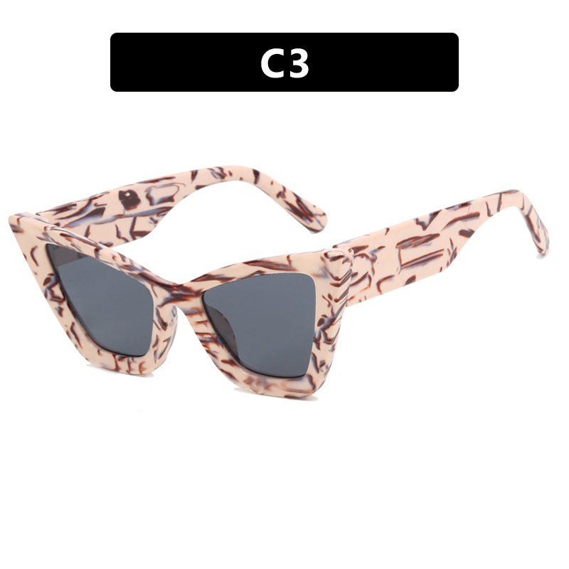 Large Frame Cat Eye Simple Sunglasses